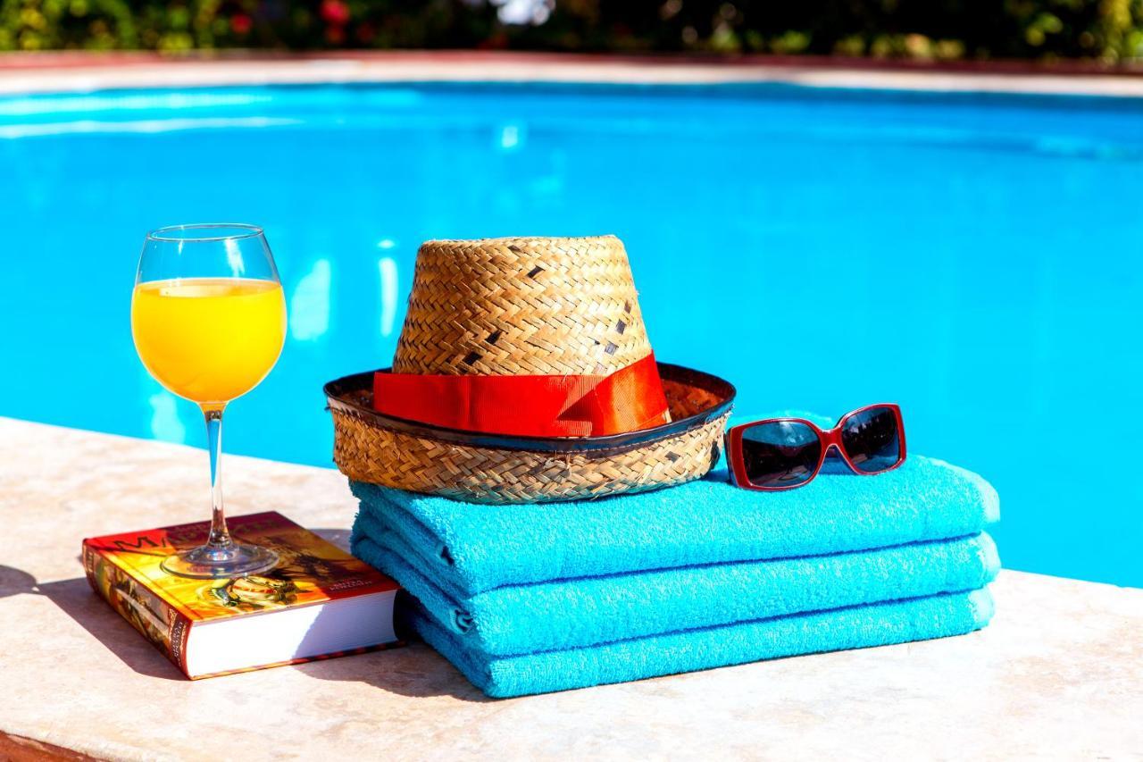 Tropicana Suites Deluxe Beach Club & Pool - Playa Los Corales Punta Cana Buitenkant foto