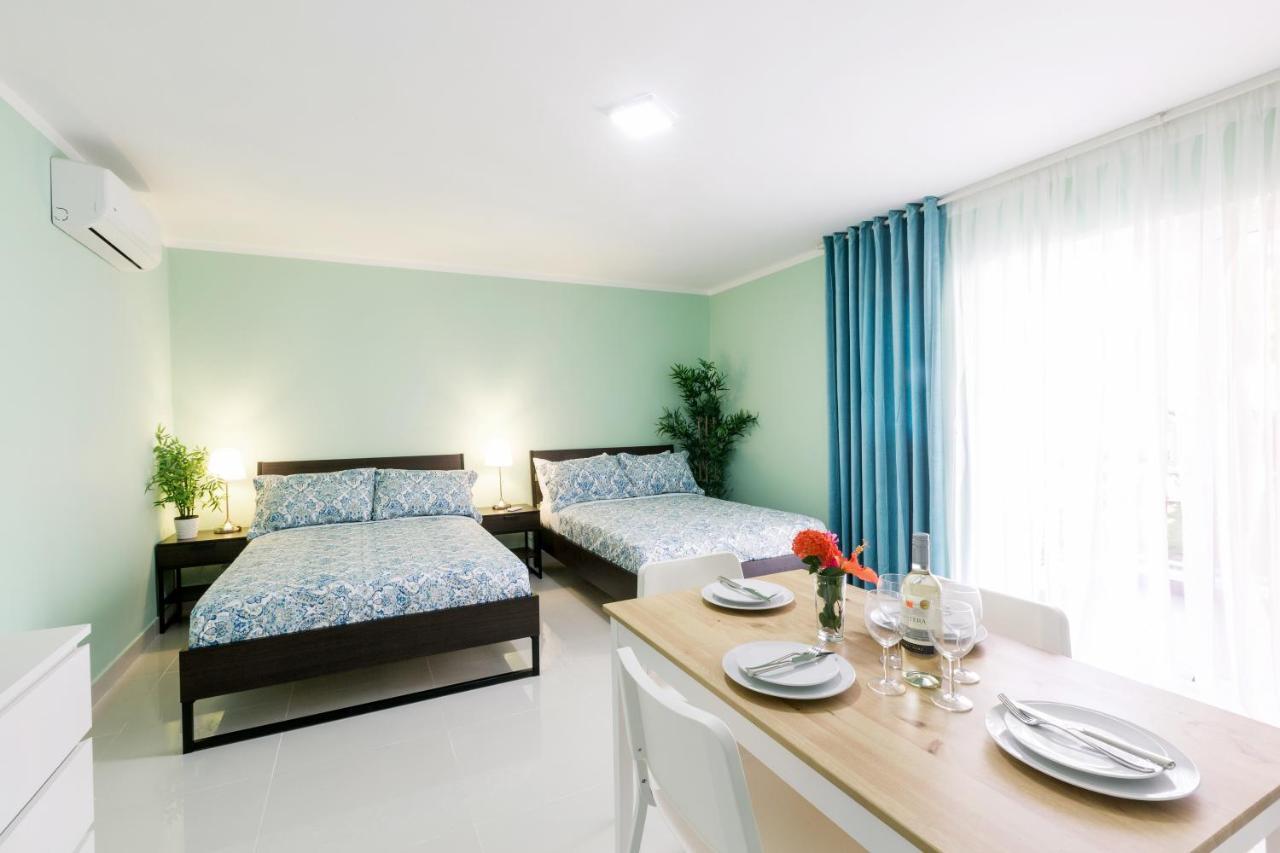 Tropicana Suites Deluxe Beach Club & Pool - Playa Los Corales Punta Cana Buitenkant foto