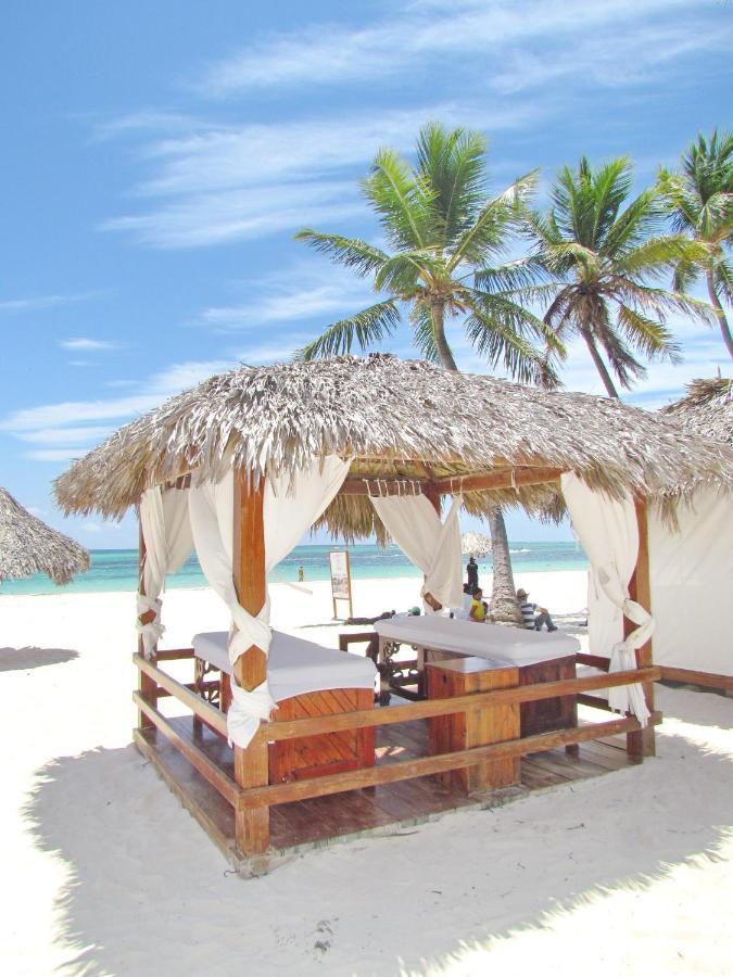 Tropicana Suites Deluxe Beach Club & Pool - Playa Los Corales Punta Cana Buitenkant foto