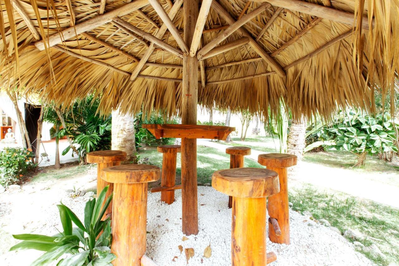 Tropicana Suites Deluxe Beach Club & Pool - Playa Los Corales Punta Cana Buitenkant foto