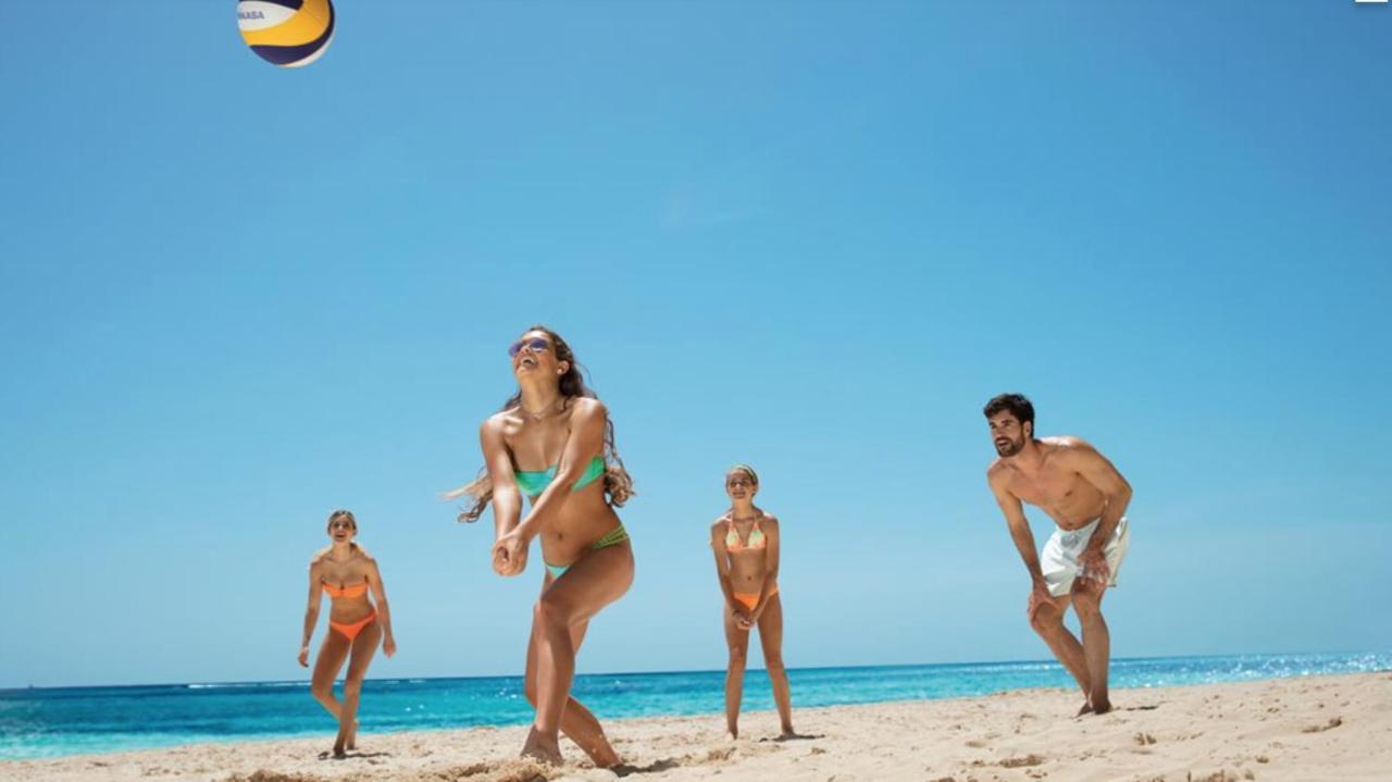 Tropicana Suites Deluxe Beach Club & Pool - Playa Los Corales Punta Cana Buitenkant foto